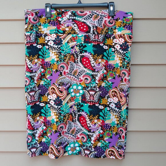 LuLaRoe Cassie Multicolor Paisley Print Pencil Skirt Stretch Purple Red - Picture 2 of 7